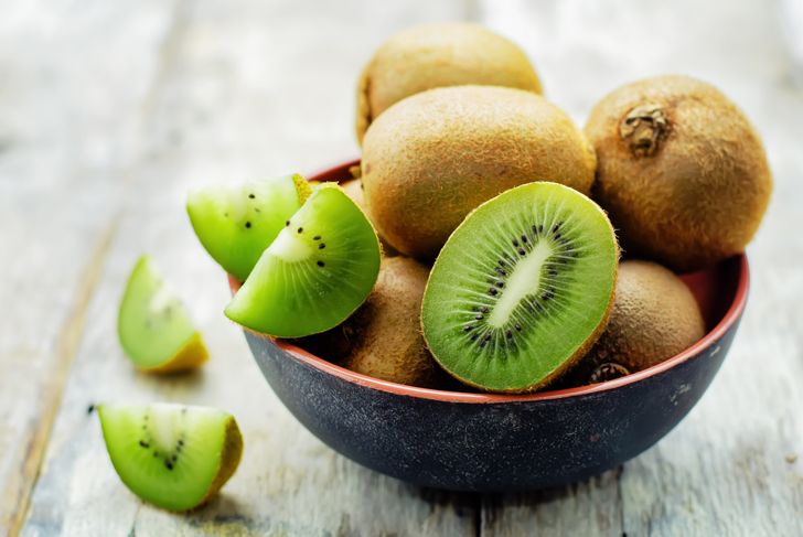 10 Big Health Benefits Packed Into a Small Kiwi