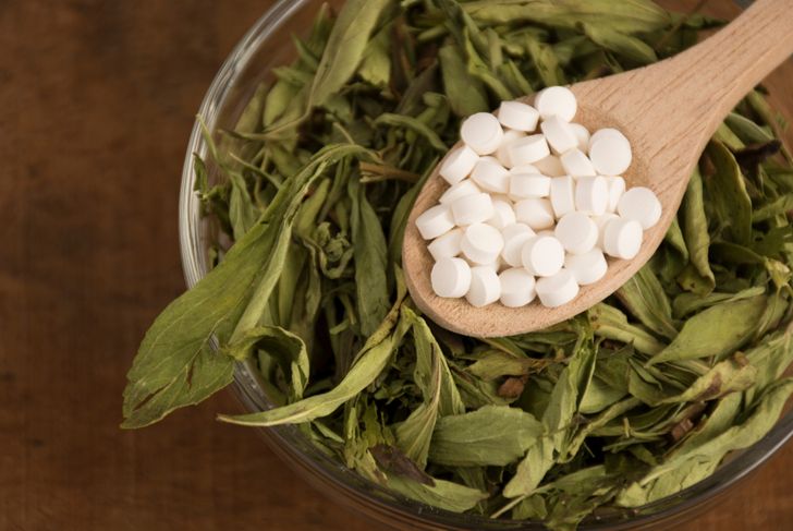 10 Surprising Benefits and Risks of the Alternative Sweetener Stevia