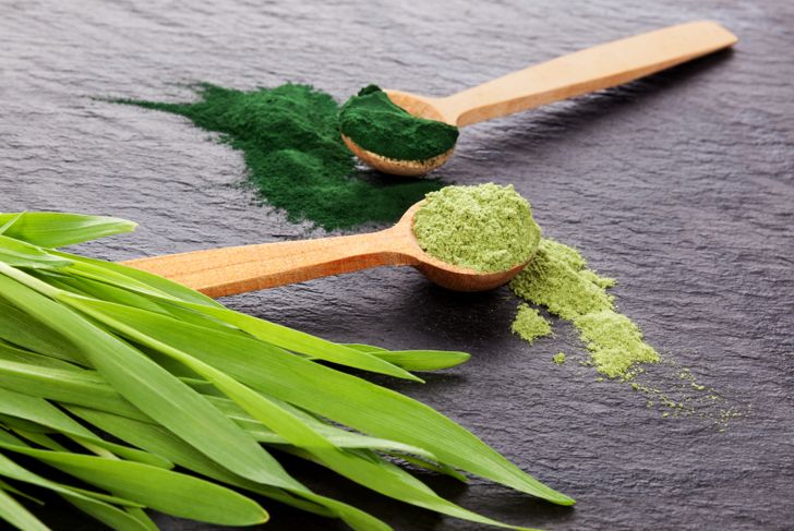 10 Surprising Health Benefits of Spirulina (Seaweed)