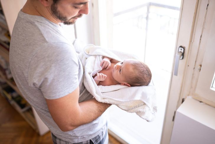 A Closer Look at the Pros and Cons of Swaddling