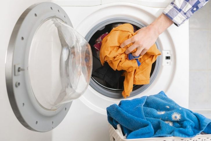 How to Clean Top and Front-Loading Washing Machines