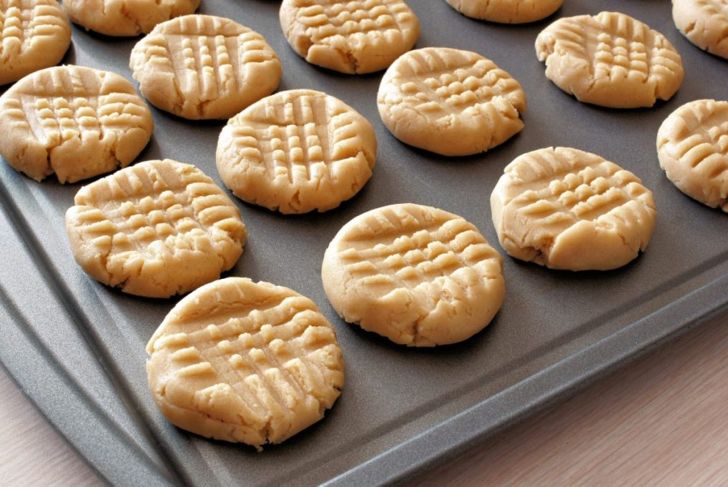 How to Make Peanut Butter Cookies