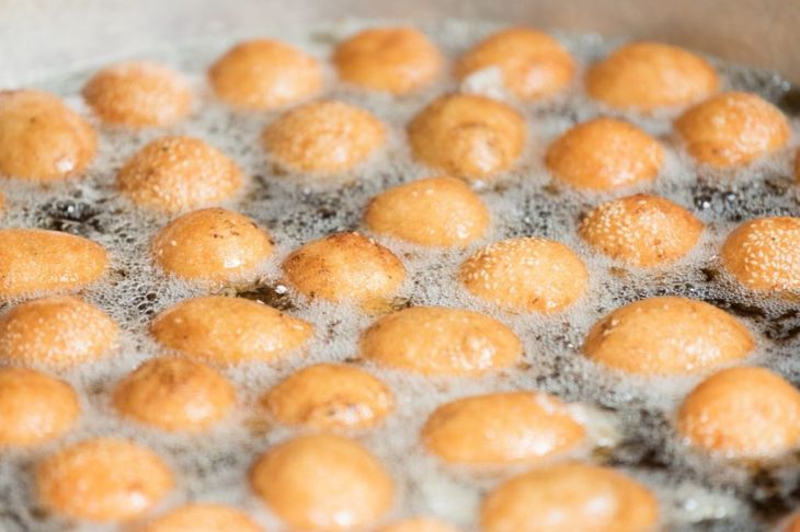 How to Make Your Own Donut Holes