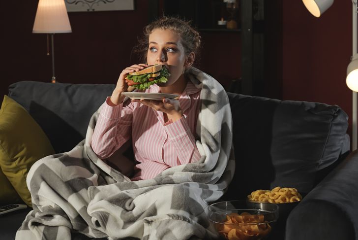 Is Midnight Snacking Harmless or Harmful?