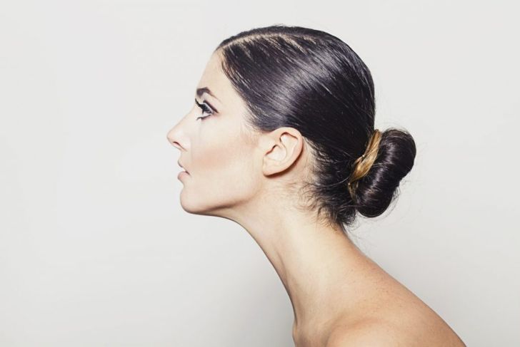What Are The Prettiest Hairstyles For Shoulder-Length Hair?