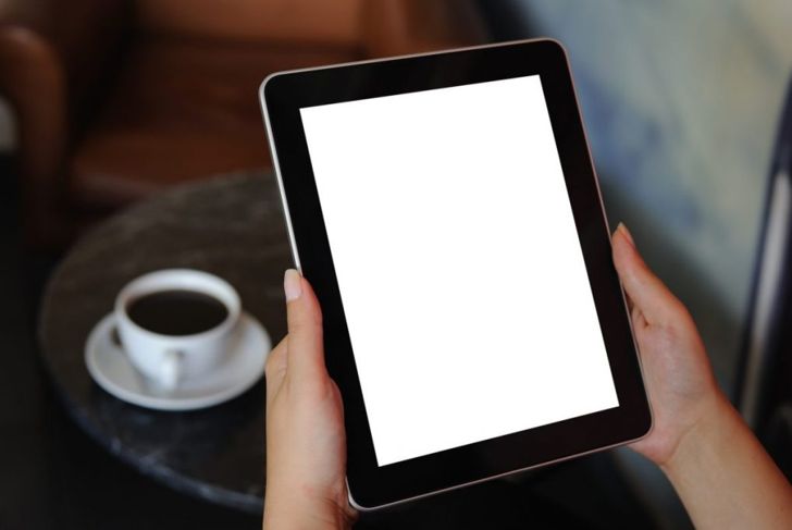 What are the Pros and Cons of an e-Reader?