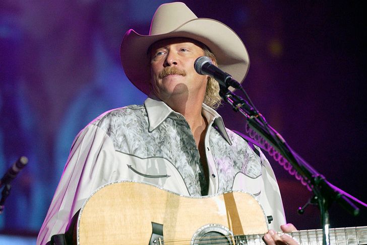Who Remembers The Greatest Country Music Songs?