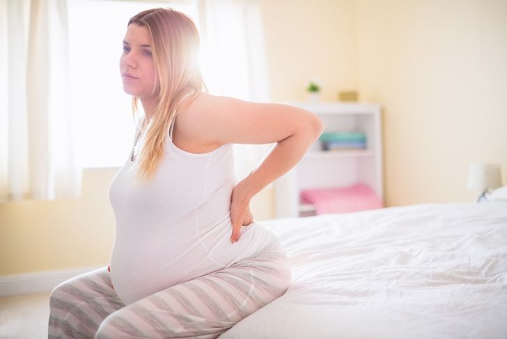 10 Causes and Treatments of Back Pain During Pregnancy