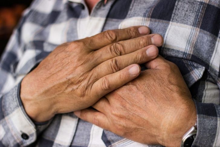 10 Common Chest Pain Symptoms and What They Might Mean