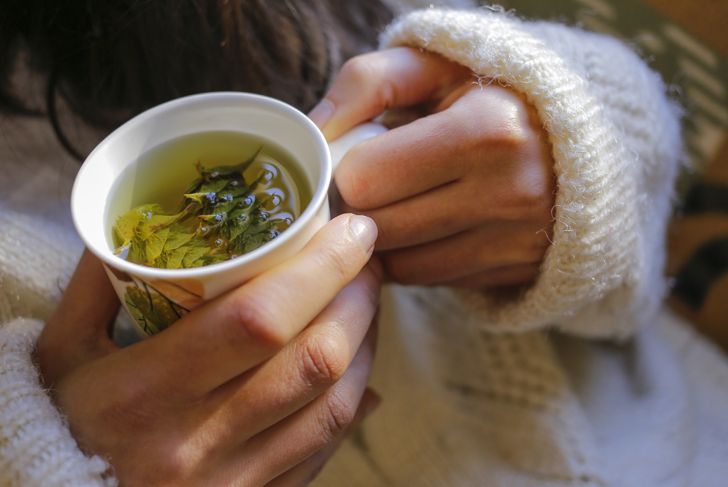 10 Healthy Benefits of Herbal Tea