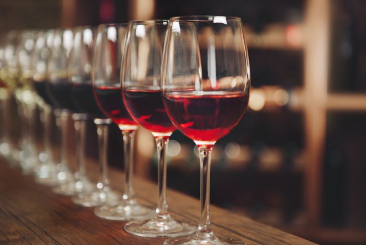 10 Healthy Reasons to Pour Yourself a Glass of Red Wine Tonight (And Every Night)