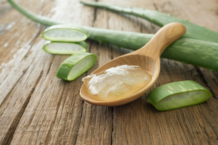 10 Natural Home Remedies for Sagging Skin
