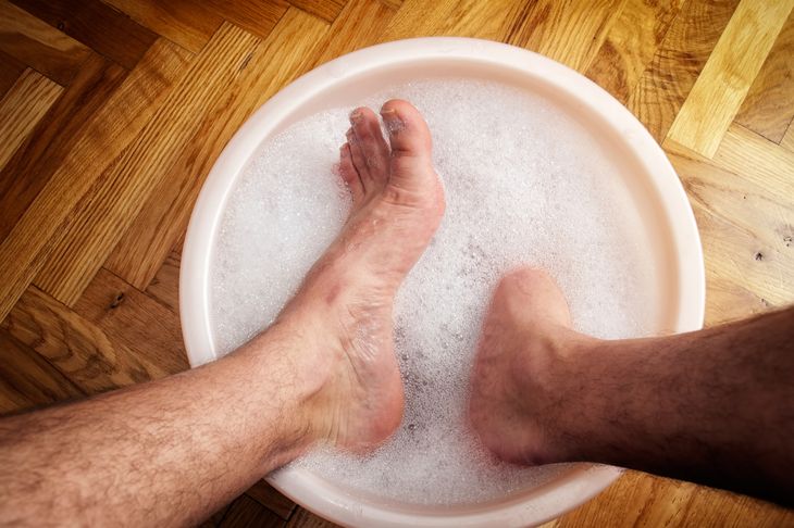 10 Natural Remedies for Swollen Ankles