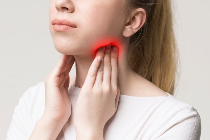 10 Symptoms of Throat Cancer