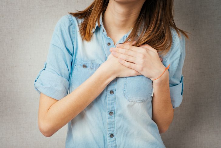 11 Most Common Symptoms of Hyperthyroidism