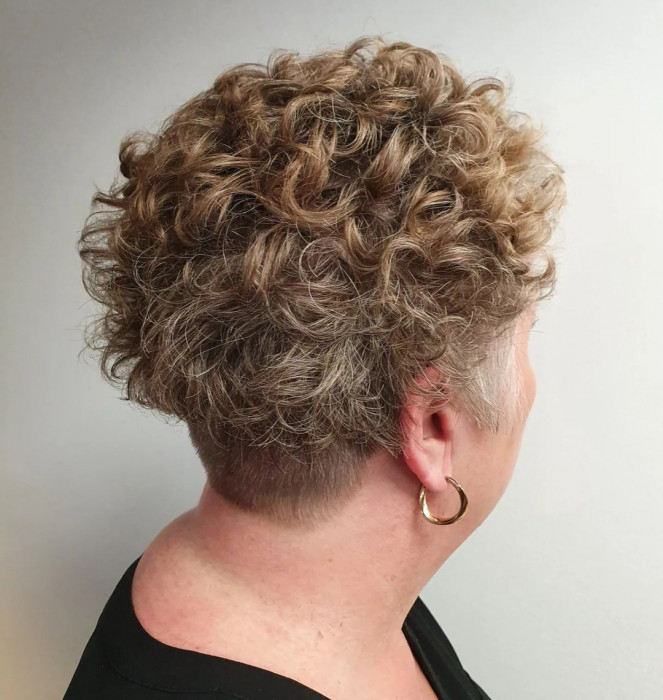 15 Awesome Short Permed Hair Ideas for Women Over 50 - Hairstylery