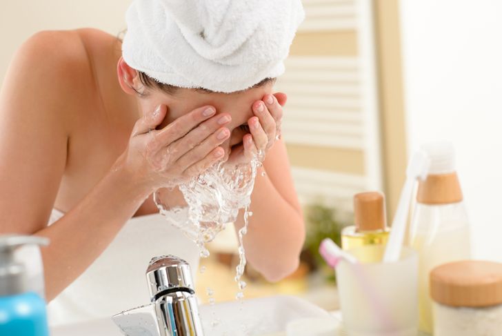 15 Best Ways to Prevent Acne: Avoid Breakouts With These Tips!