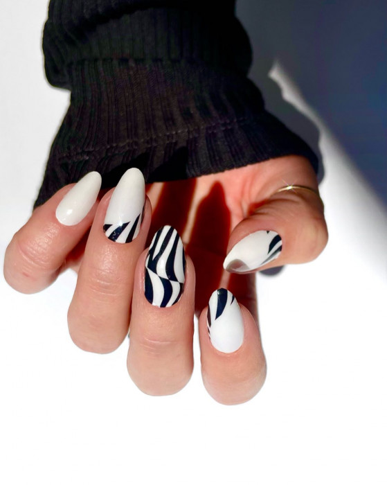 32 Elegant White Nail Designs for any Special Occasion - Hairstylery