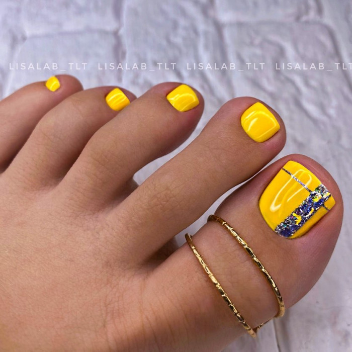 60+ Dazzling Summer Pedicure Ideas for More Fun in the Sun - Hairstylery