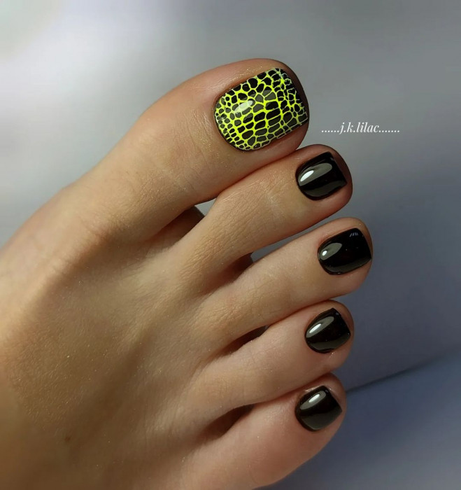 60+ Dazzling Summer Pedicure Ideas for More Fun in the Sun - Hairstylery