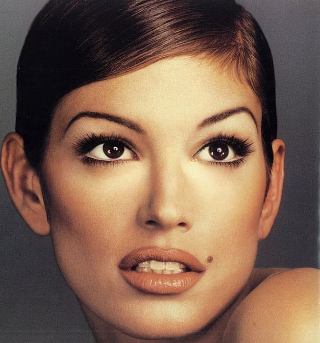 90s Makeup Looks: The Most Popular Must Try Beauty Trends