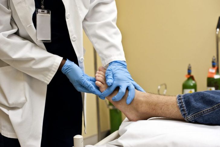 Diabetic Foot Pain: What Causes it and What Does it Mean?