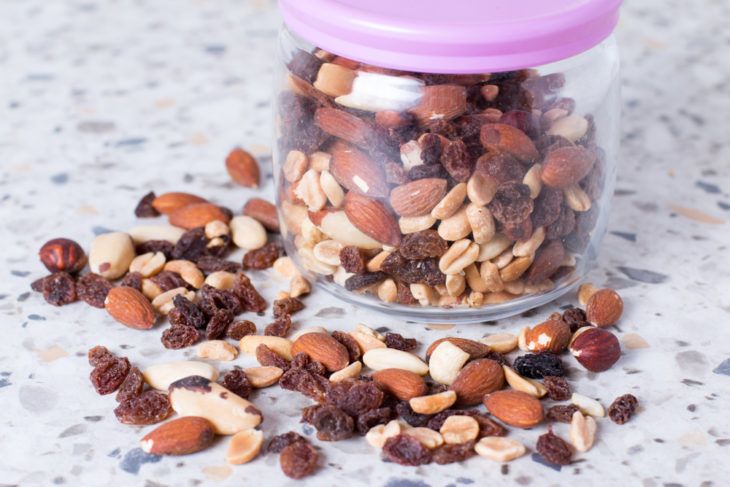 “Healthy” Snacks to Avoid While Trying to Lose Weight
