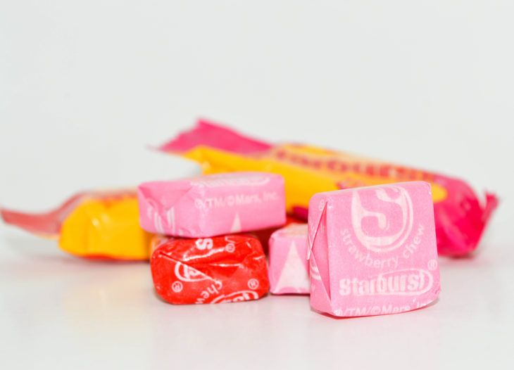 The Best and Worst Halloween Candy to Eat