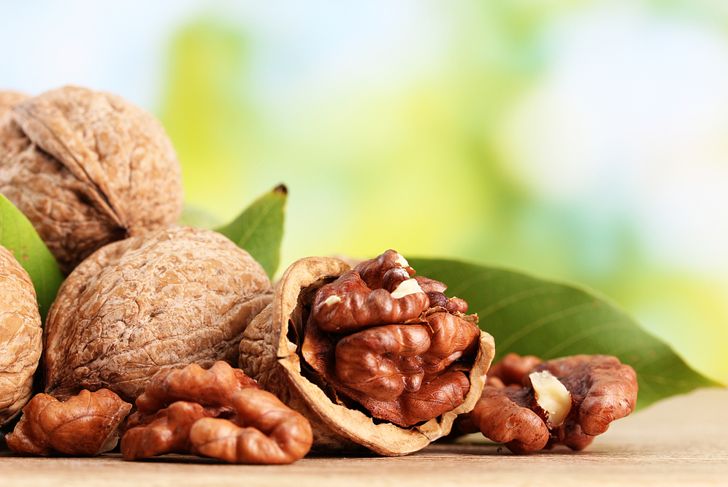 The Delicious Health Benefits of Walnuts