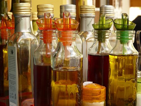 What is the Nutritional Value of Vinegar and Is Vinegar Healthy for You?