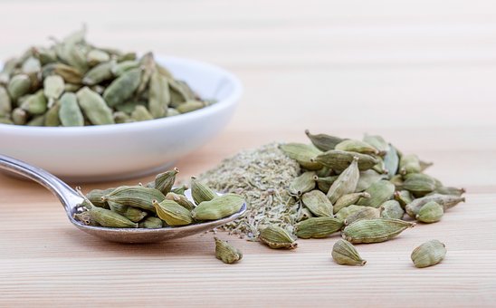 What is the Nutritional Value of Cardamom per 100g and Is Cardamom per 100g Healthy for You?