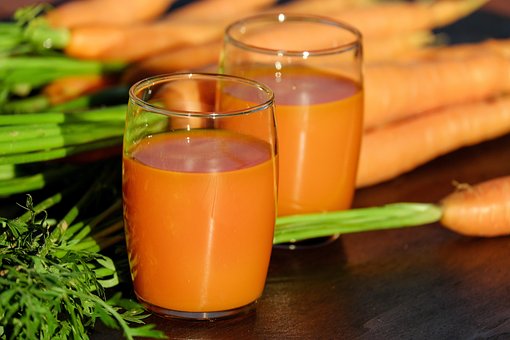 What is the Nutritional Value of Carrot Juice and Is Carrot Juice Healthy for You?