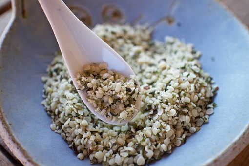 What is the Nutritional Value of Hemp Seeds per 100g and Are Hemp Seeds per 100g Healthy for You?