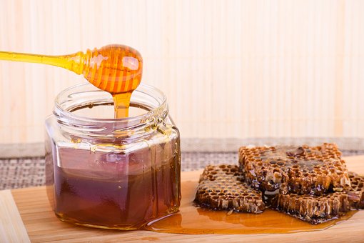 What is the Nutritional Value of Raw Honey and Is Raw Honey Healthy for You?