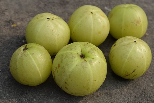 What is the Nutritional Value of Dry Amla and Is Dry Amla Healthy for You?