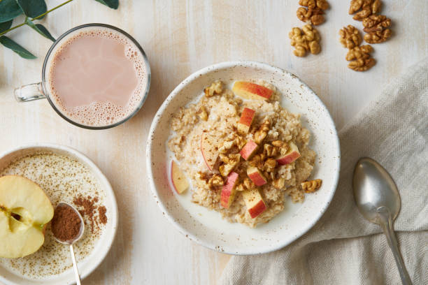 What is the Nutritional Value of Apple Cinnamon Oatmeal and Is Apple Cinnamon Oatmeal Healthy for You?