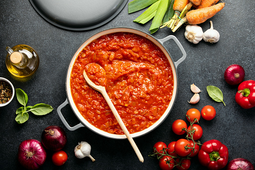 What is the Nutritional Value of Tomato Sauce and Is Tomato Sauce Healthy for You?