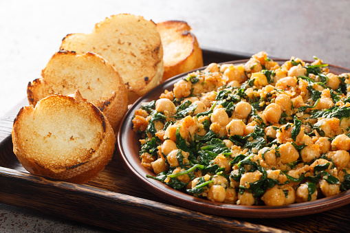 What is the Nutritional Value of Boiled Chickpeas per 100g and Is Boiled Chickpeas per 100g Healthy for You?