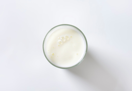 What is the Nutritional Value of One Glass Milk and Is One Glass Milk Healthy for You?
