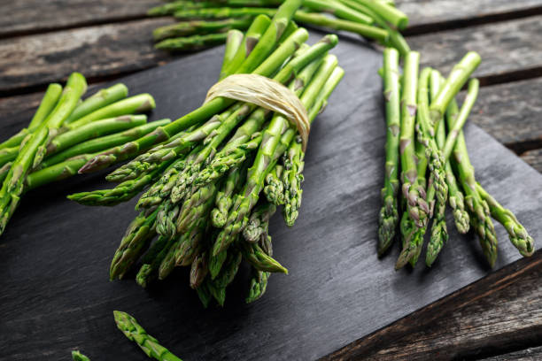 What is the Nutritional Value of Asparagus per 100g and Is Asparagus per 100g Healthy for You?