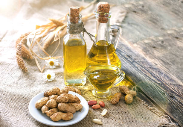 What is the Nutritional Value of Groundnut Oil per 100g and Is Groundnut Oil per 100g Healthy for You?