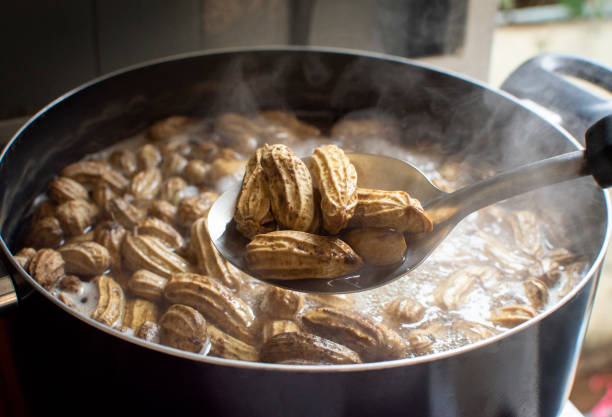 What is the Nutritional Value of Boiled Peanuts and Is Boiled Peanuts Healthy for You?