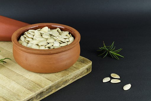 What is the Nutritional Value of Pumpkin Seeds per 100g and Are Pumpkin Seeds per 100g Healthy for You?