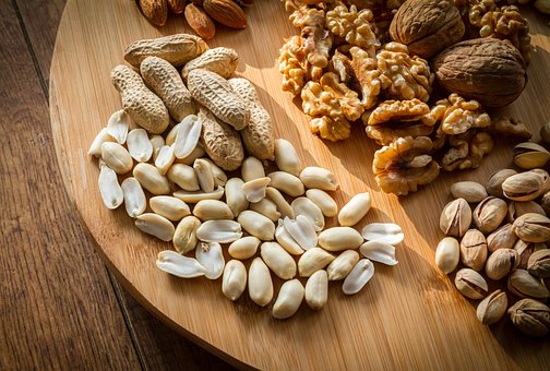 What is the Nutritional Value of Peanuts and Are Peanuts Healthy for You?