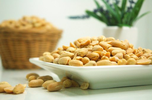 What is the Nutritional Value of Peanut per 100g and Is Peanut per 100g Healthy for You?