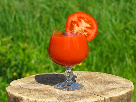 What is the Nutritional Value of Tomato Juice and Is Tomato Juice Healthy for You?