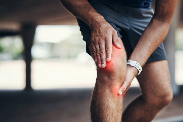 What are the Symptoms of Knee Pain and the Treatment for Knee Pain?