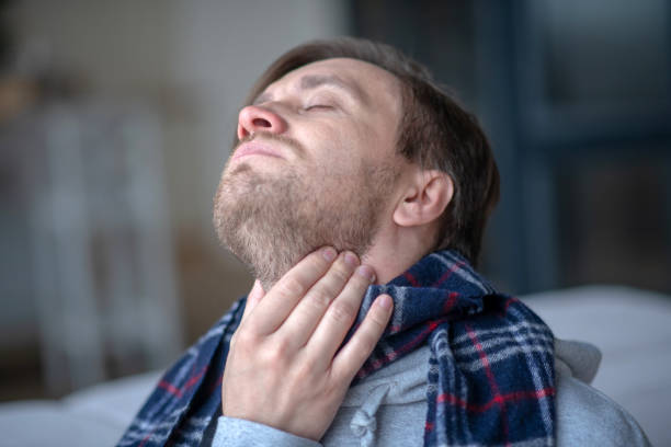 What are the Symptoms of Persistent Sore Throat and the Treatment for Persistent Sore Throat?