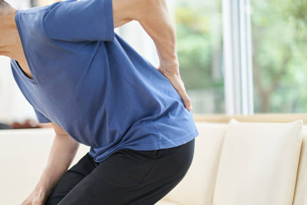 What are the Symptoms of Lower Back Pain and the Treatment for Lower Back Pain?