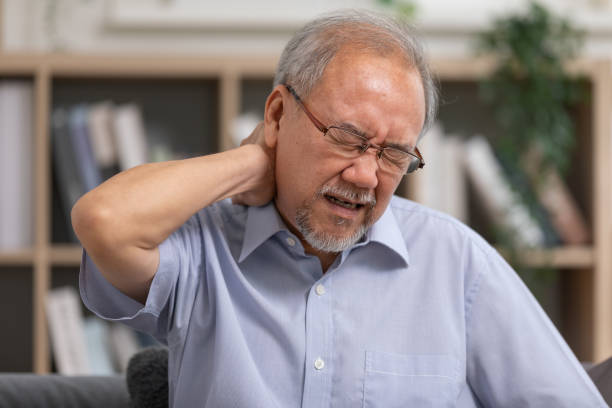 What are the Symptoms of Neck Pain and the Treatment for Neck Pain?